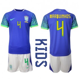 Baby Fußballbekleidung Brasilien Marquinhos #4 Auswärtstrikot WM 2022 Kurzarm (+ kurze hosen)